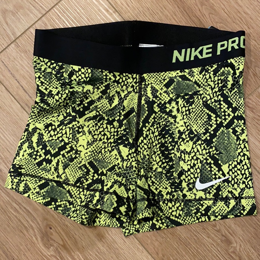 Nike Pro Women’s 3” Shorts - Size Small